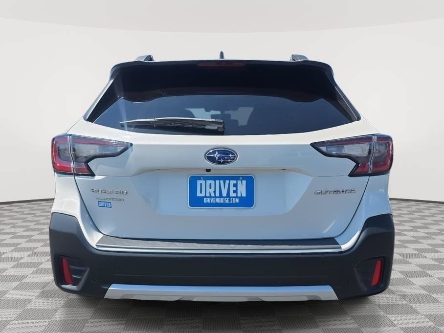 Used 2022 Subaru Outback Limited AWD/4WD image 5