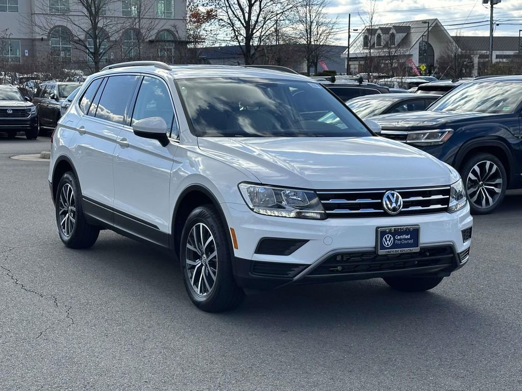 Used 2019 Volkswagen Tiguan SE w/ Panoramic Sunroof Package image 1