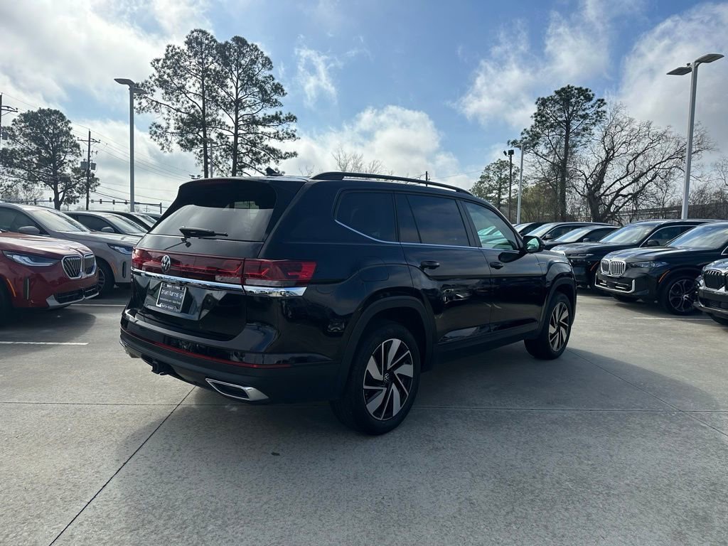Used 2024 Volkswagen Atlas SE image 3