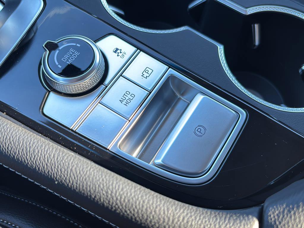 Certified 2026 Genesis G70 2.5T image 32