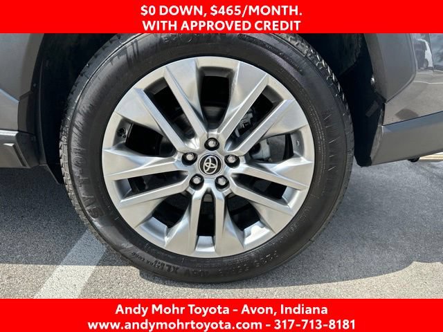 Used 2020 Toyota RAV4 XLE Premium FWD image 37