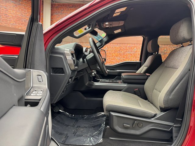 Certified 2025 Ford F150 XLT w/ Equipment Group 303A High image 24