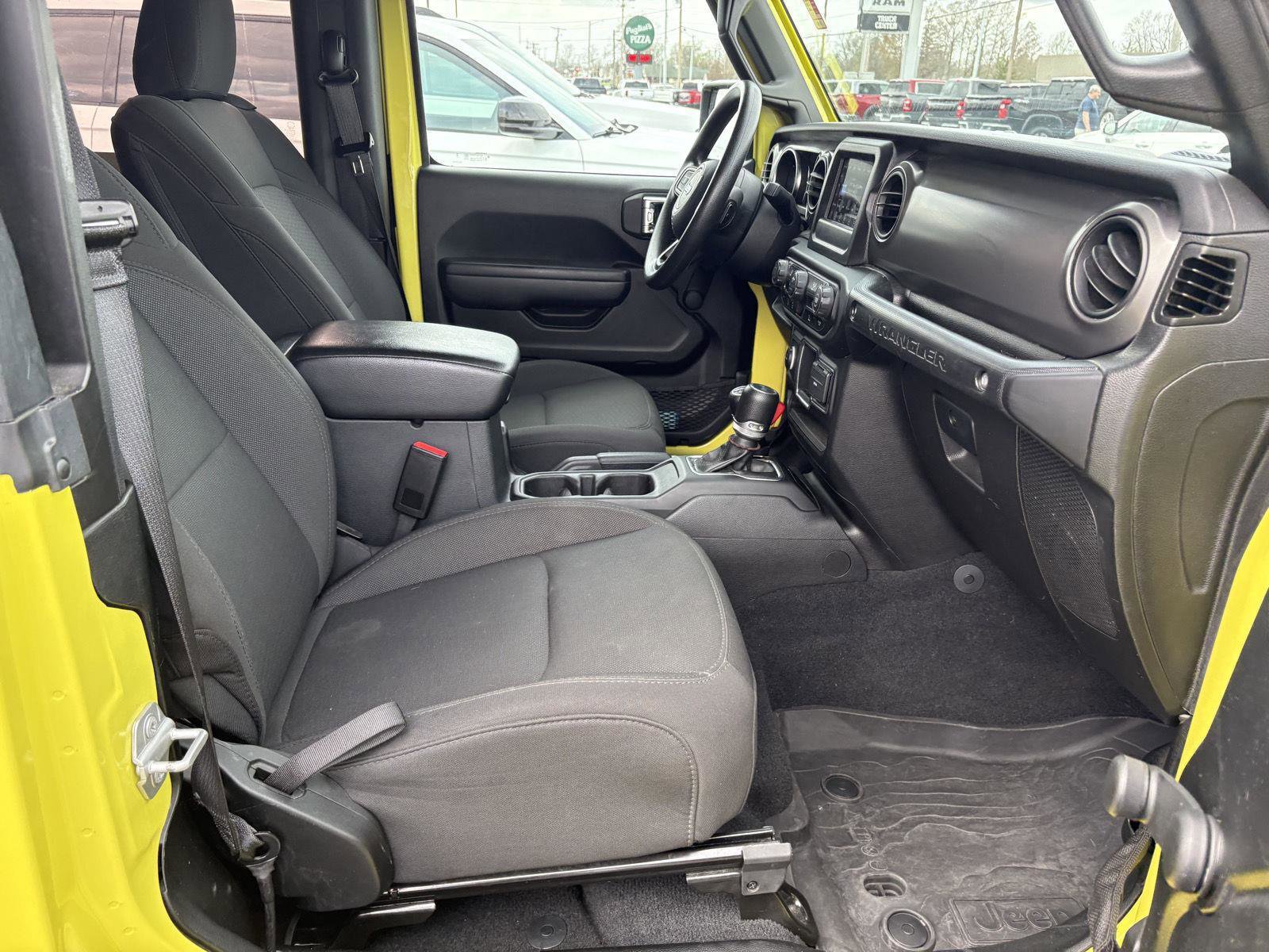 Used 2023 Jeep Wrangler Sport AWD/4WD image 9