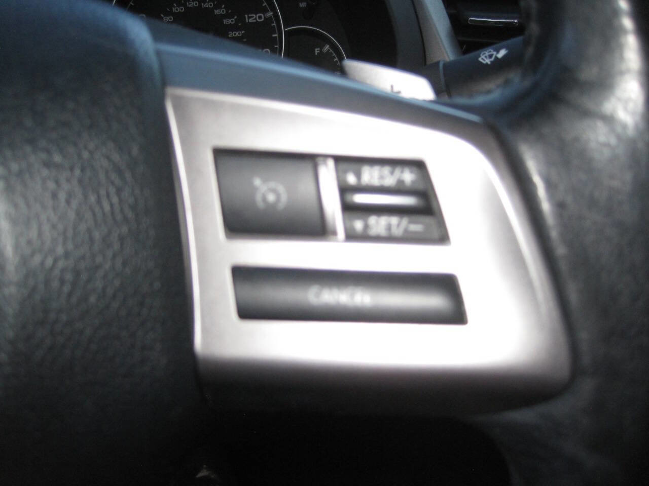 Used 2014 Subaru Legacy 2.5i Premium image 32