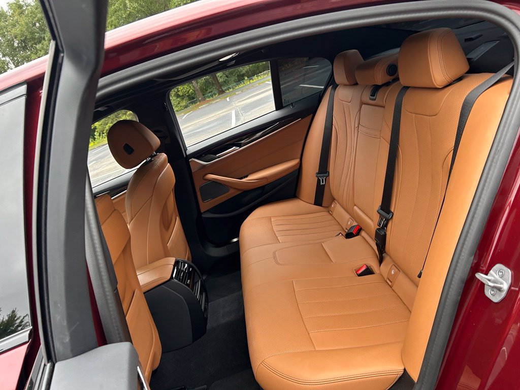 Used 2023 BMW 530e w/ M Sport Package RWD image 50