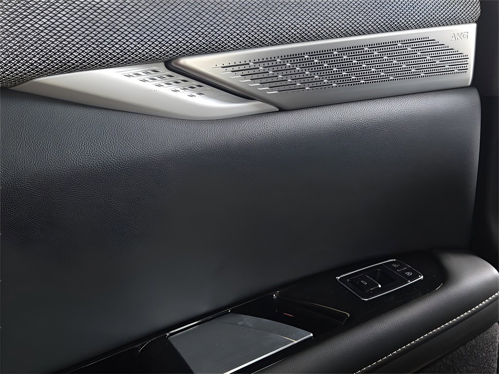 New 2025 Cadillac Optiq Sport 1 image 18