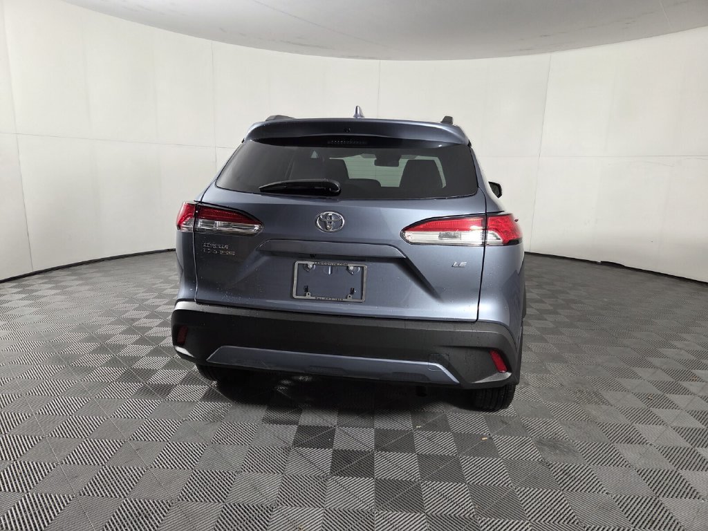 Used 2023 Toyota Corolla Cross LE FWD image 4