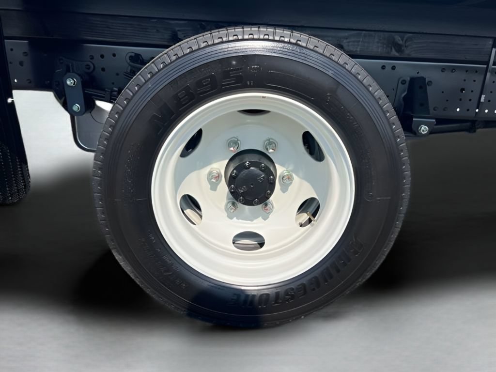 New 2025 Chevrolet Low Cab Forward 4500 XD RWD image 15