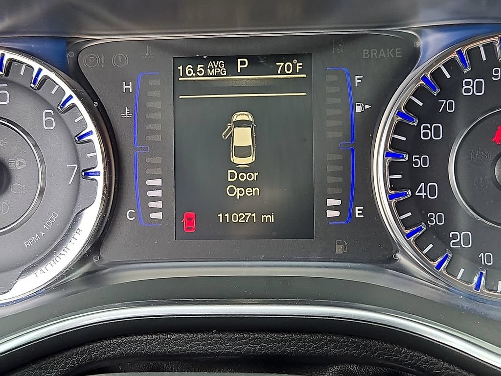 Used 2015 Chrysler 200 Limited FWD image 23