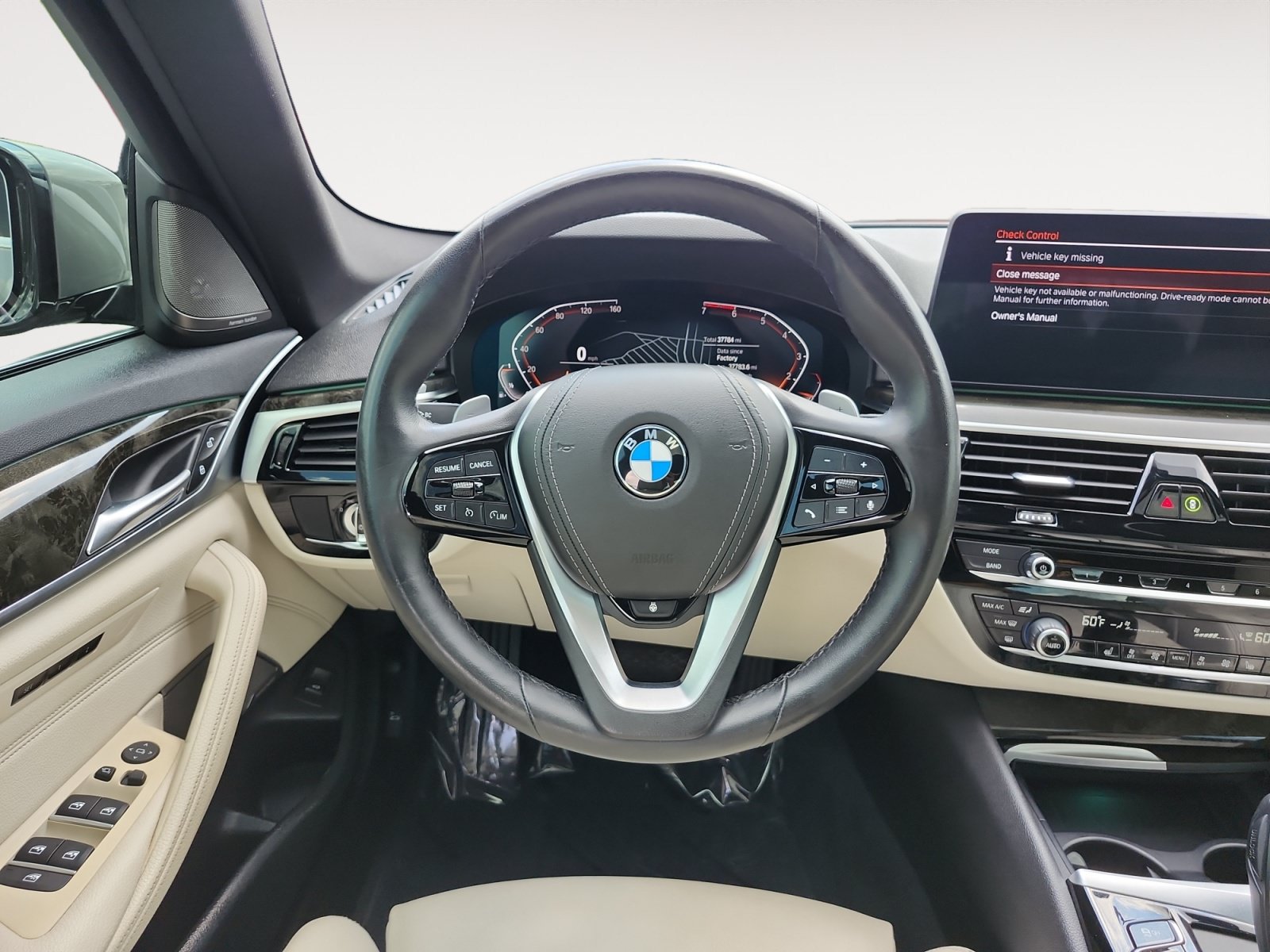Used 2021 BMW 530i xDrive w/ Premium Package AWD/4WD image 13