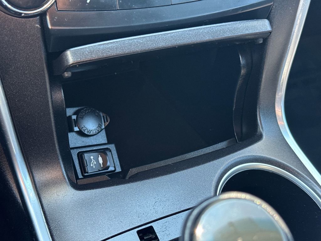 Used 2016 Toyota Camry SE image 23