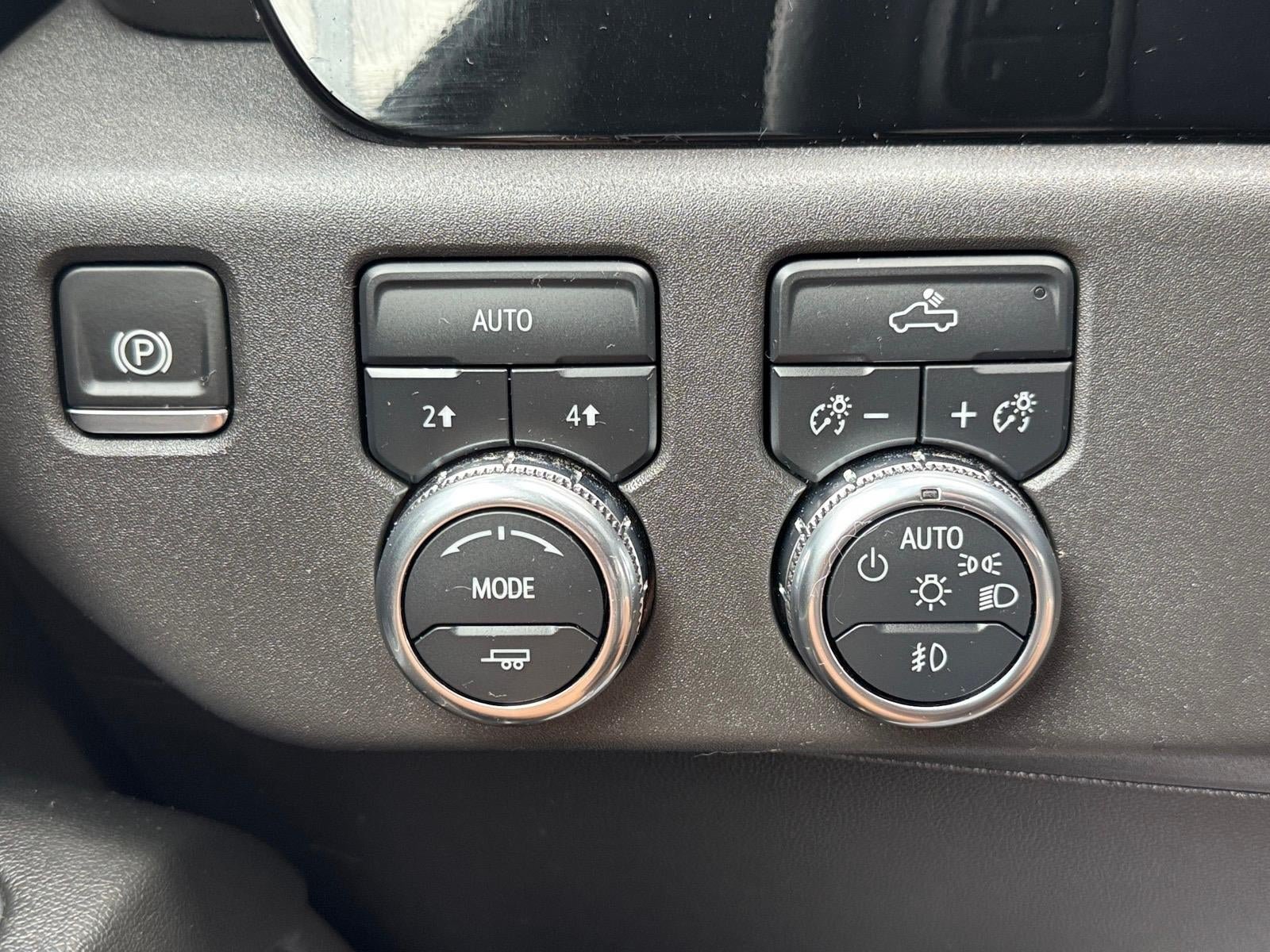 Used 2024 GMC Sierra 1500 Elevation AWD/4WD image 13