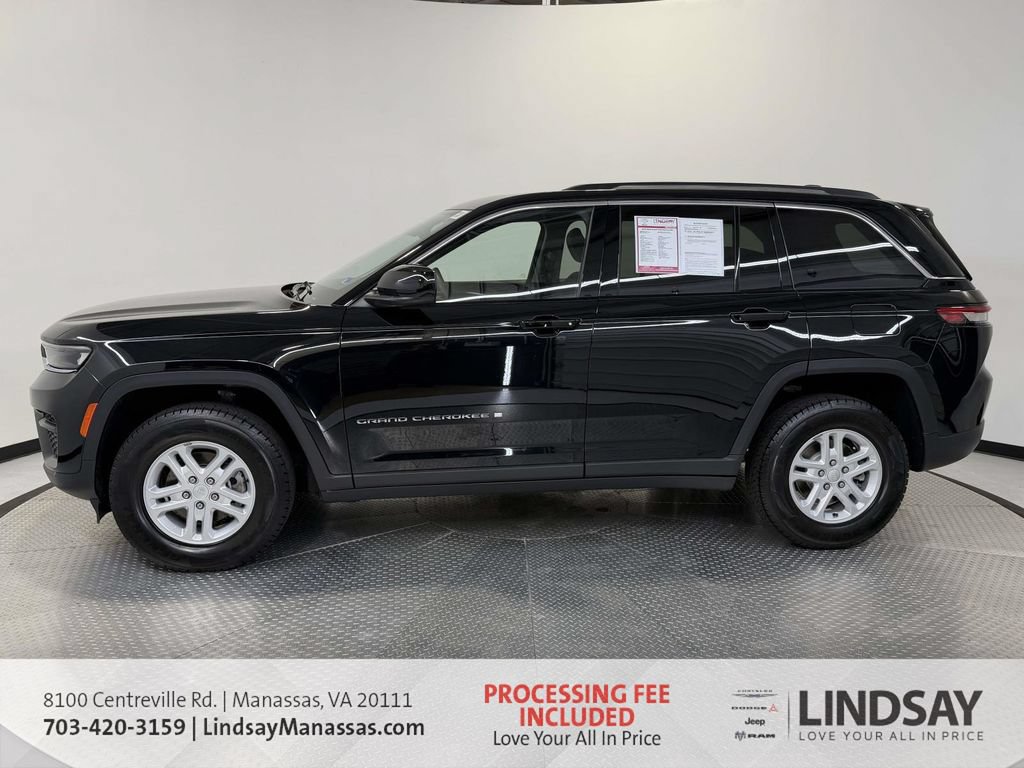 Used 2023 Jeep Grand Cherokee Laredo w/ Luxury Tech Group I AWD/4WD image 6