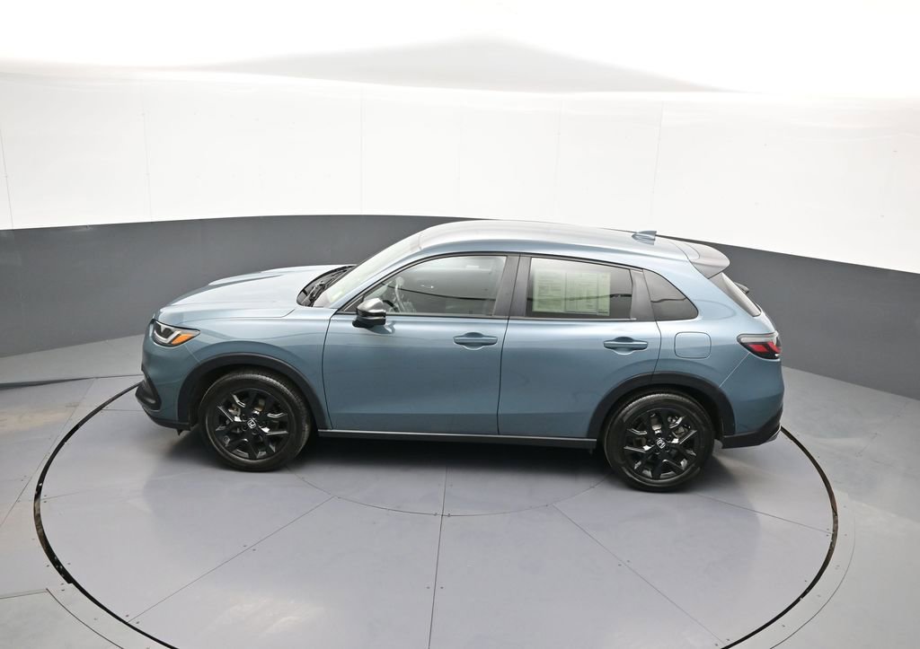 Certified 2025 Honda HR-V Sport image 39