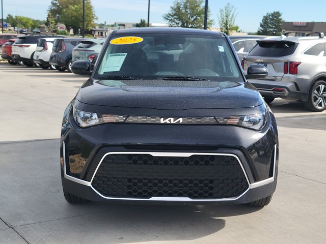 Certified 2025 Kia Soul LX w/ LX Technology Package FWD image 8