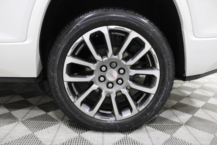Used 2021 GMC Acadia Denali w/ Denali Technology Package AWD/4WD image 49