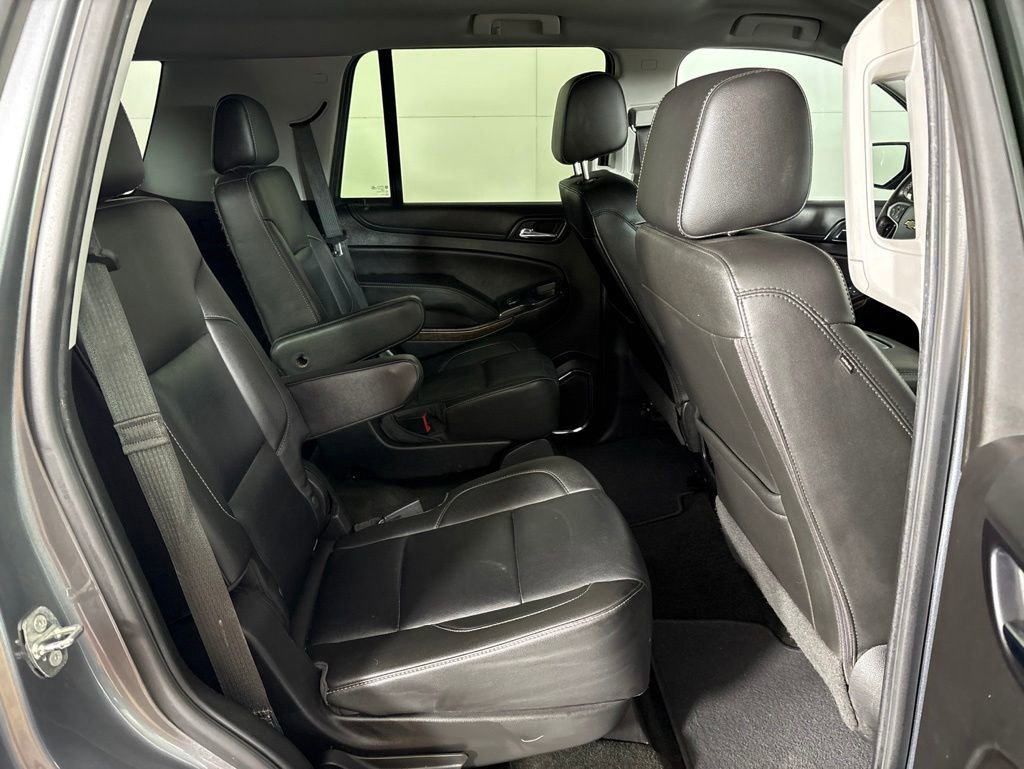 Used 2018 Chevrolet Tahoe LT w/ Luxury Package RWD image 26