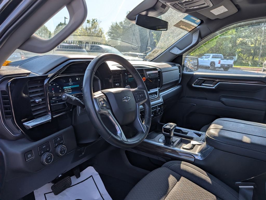 Used 2023 Chevrolet Silverado 1500 RST AWD/4WD image 8