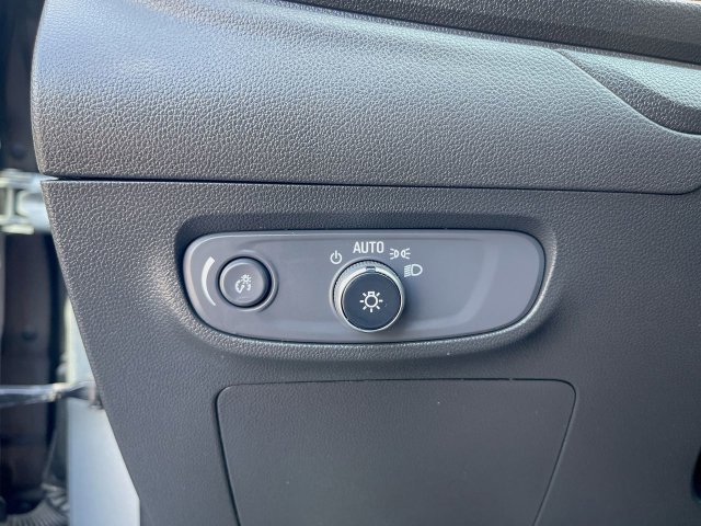 Used 2024 Buick Encore GX Preferred w/ Comfort Package FWD image 18