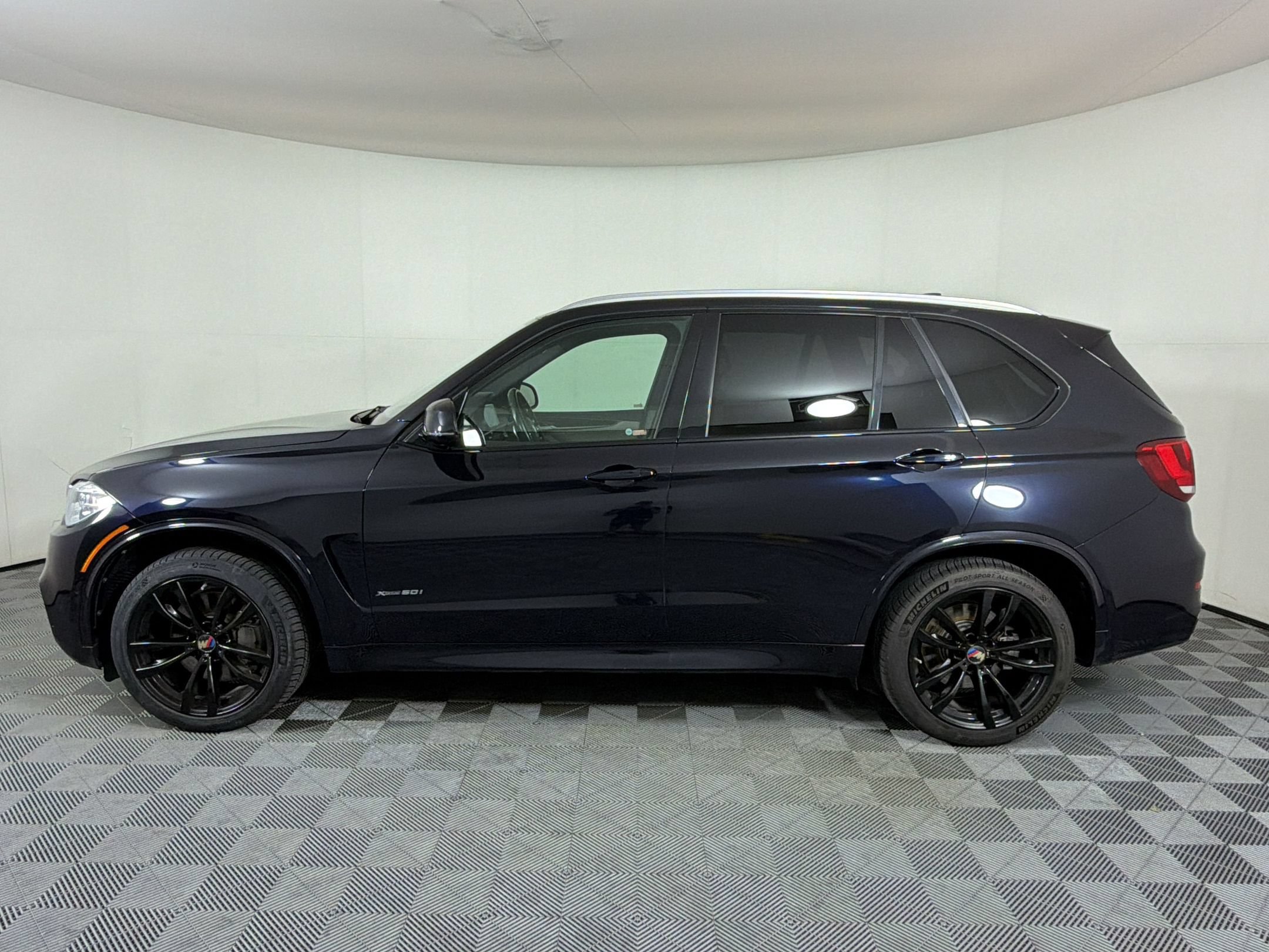 Used 2018 BMW X5 xDrive50i AWD/4WD image 2