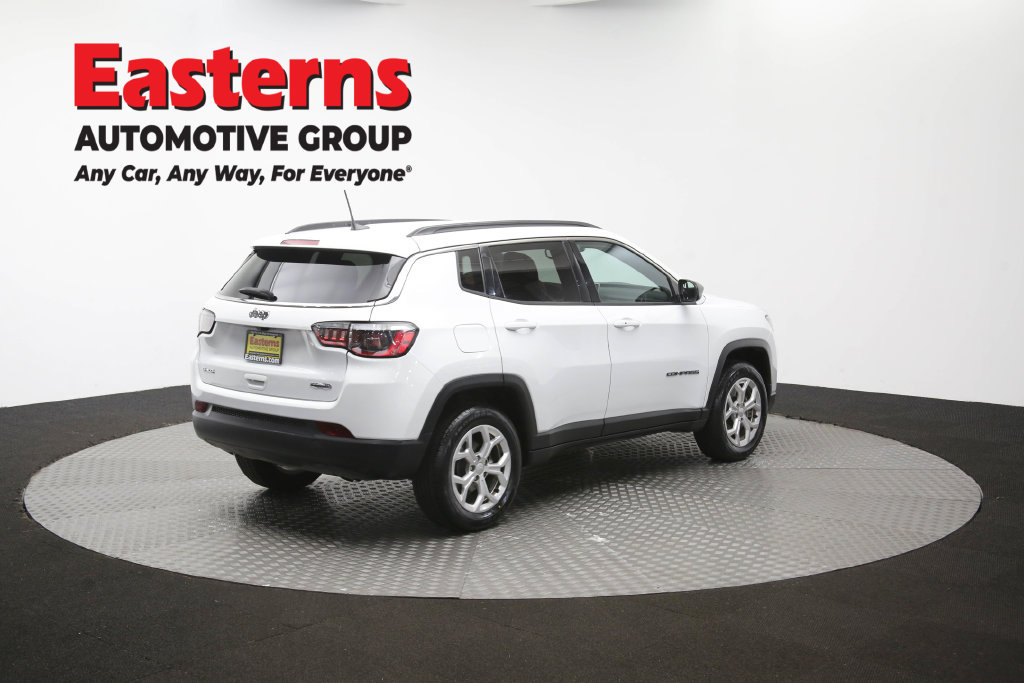 Used 2024 Jeep Compass Latitude AWD/4WD image 43