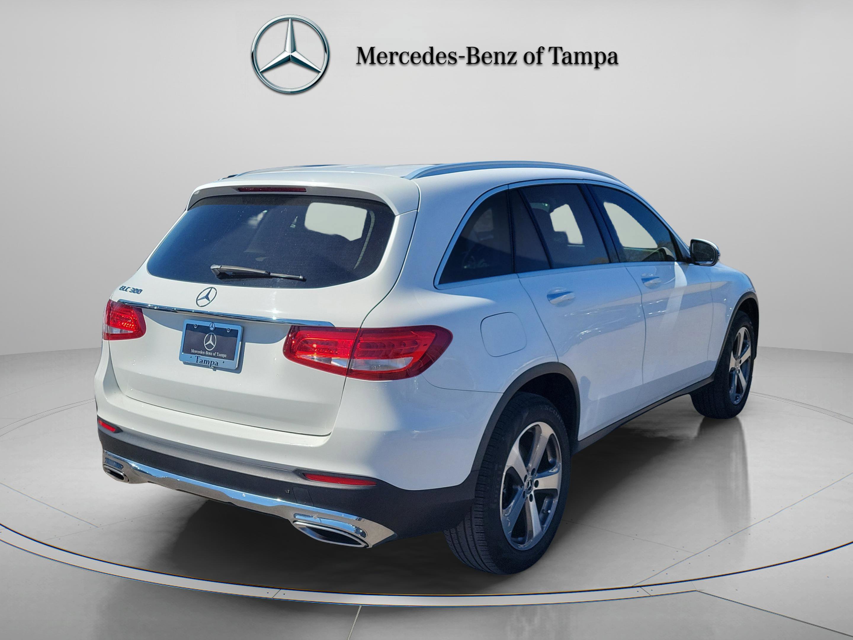 Used 2019 Mercedes-Benz GLC 300 image 4