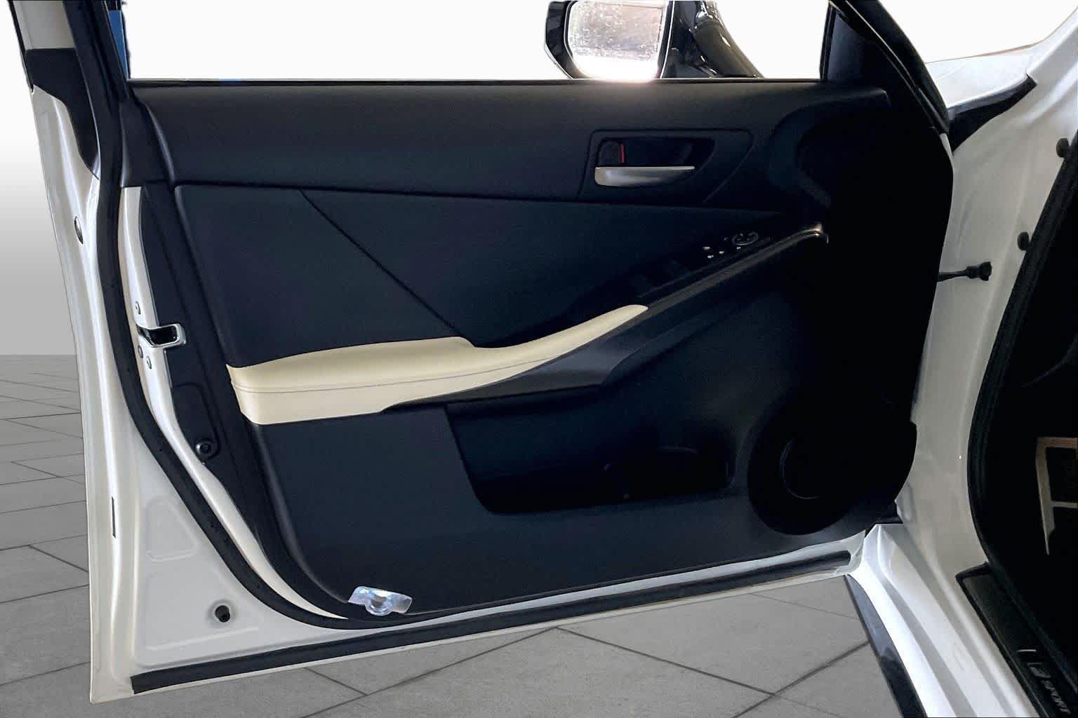 Used 2022 Lexus IS 350 F Sport w/ Accessory Package RWD image 19