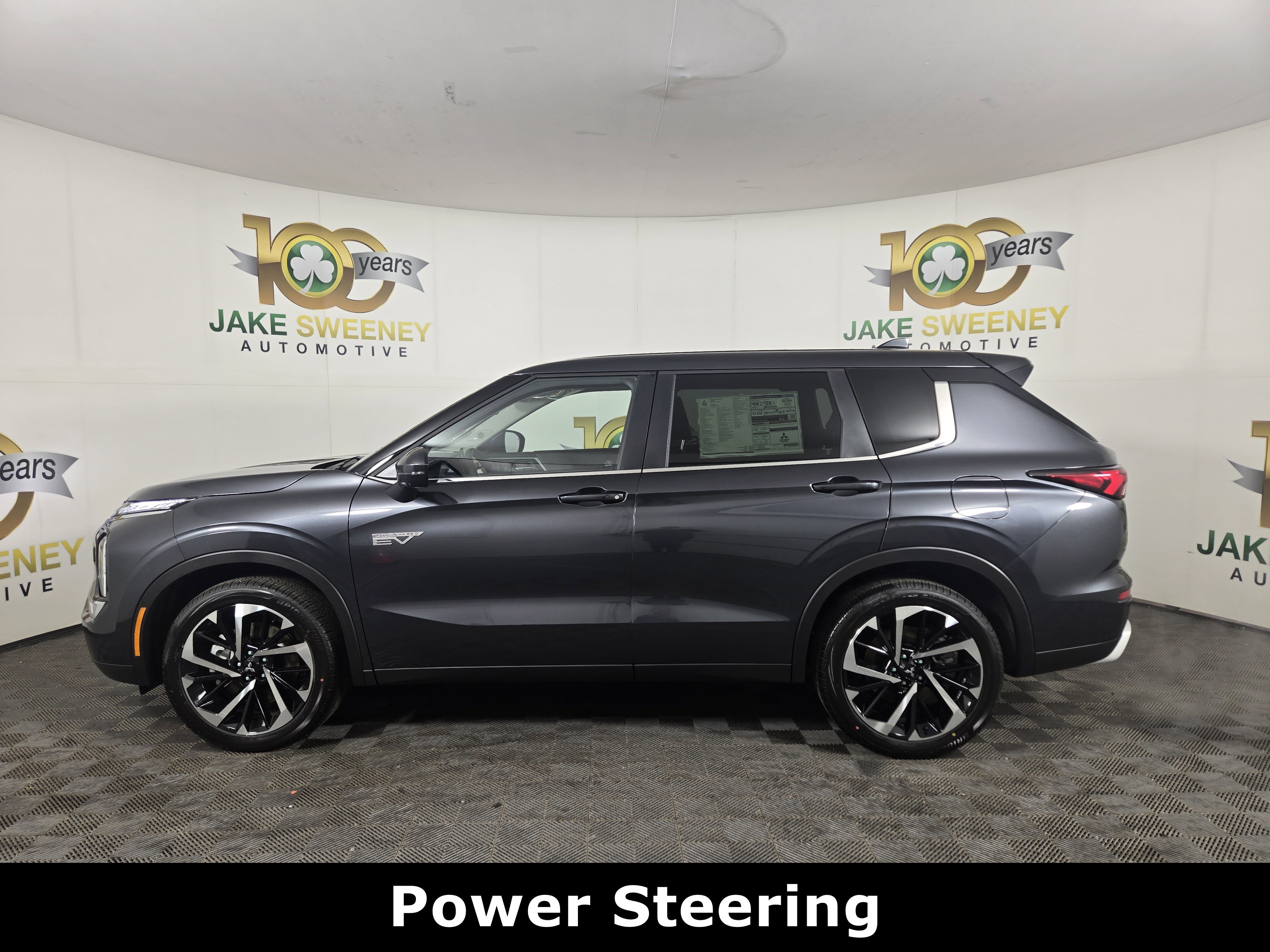 New 2025 Mitsubishi Outlander SE image 4