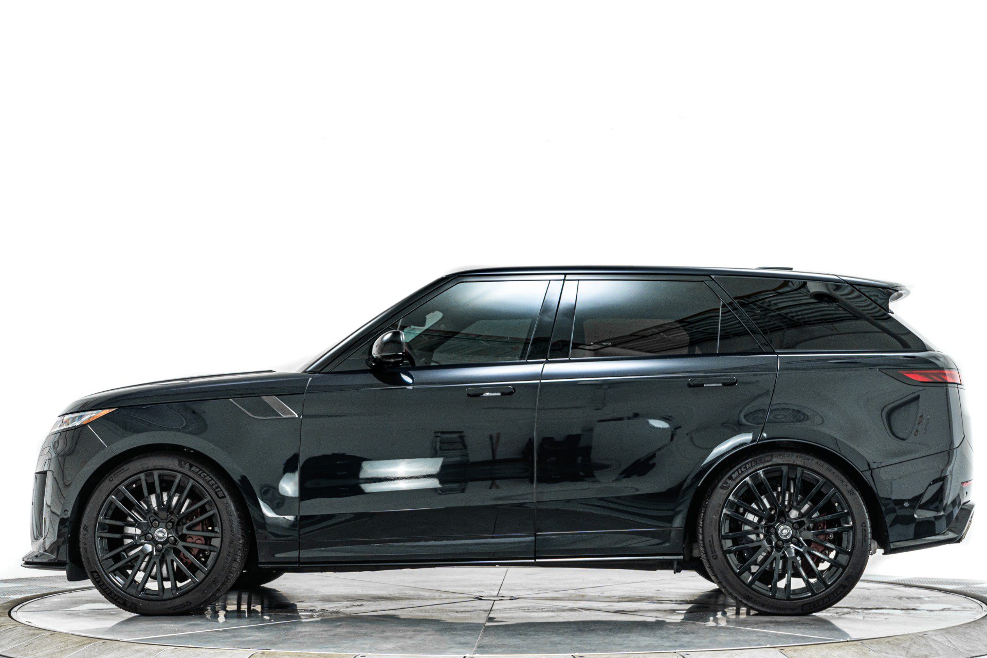 Used 2025 Land Rover Range Rover Sport SV Edition Two AWD/4WD image 6