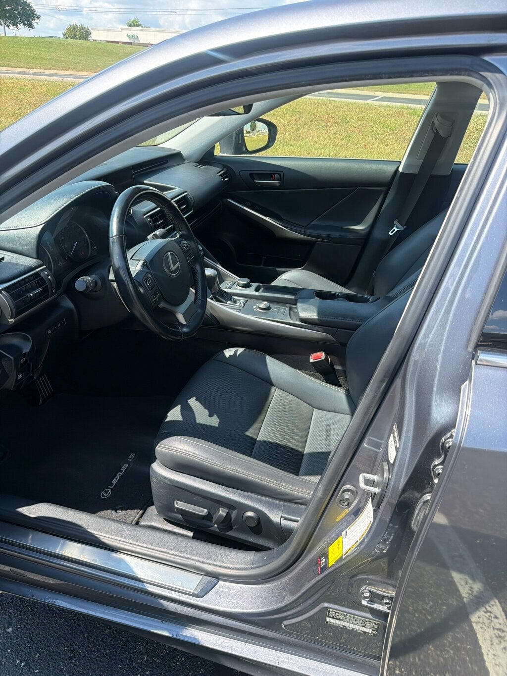 Used 2020 Lexus IS 300 w/ Accessory Package RWD image 9