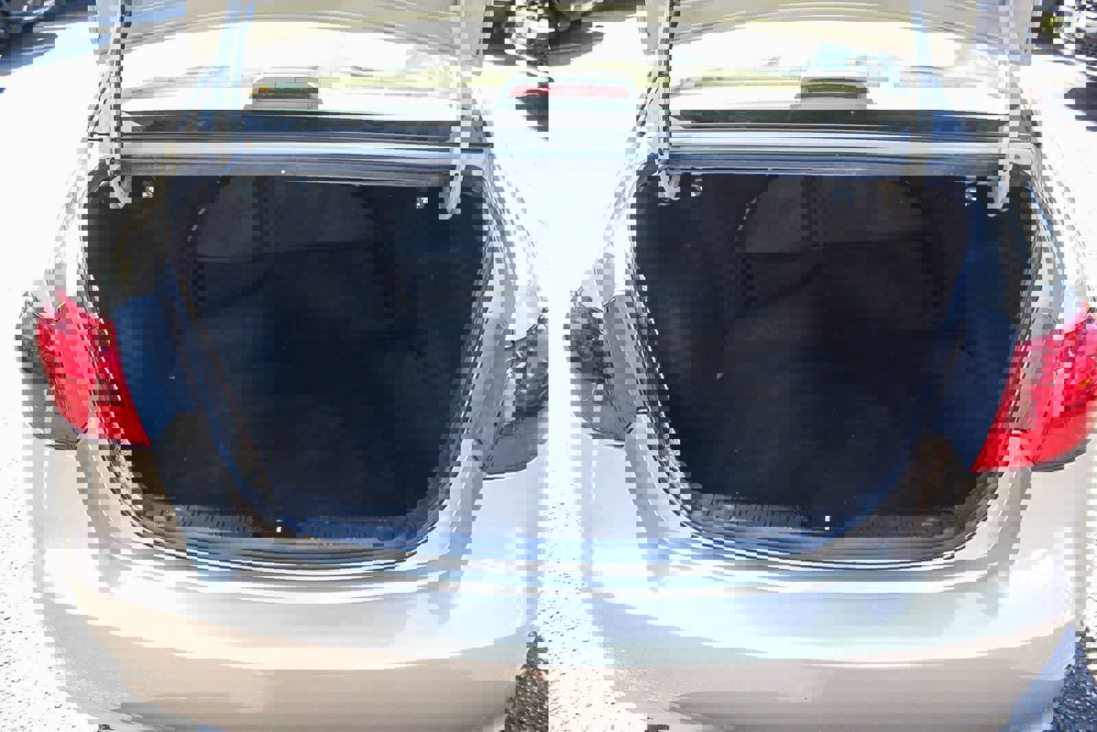 Used 2010 Hyundai Elantra GLS image 33