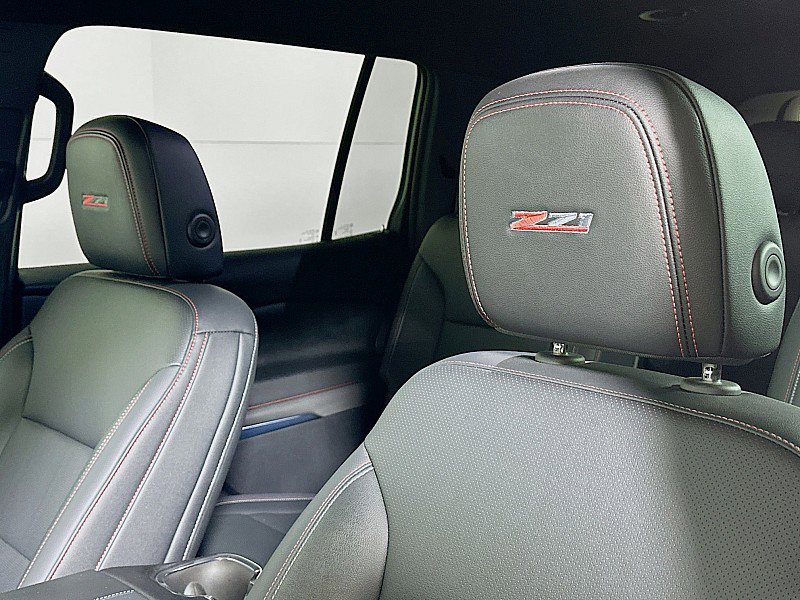 Used 2024 Chevrolet Traverse Z71 w/ Enhanced Driving Package image 19
