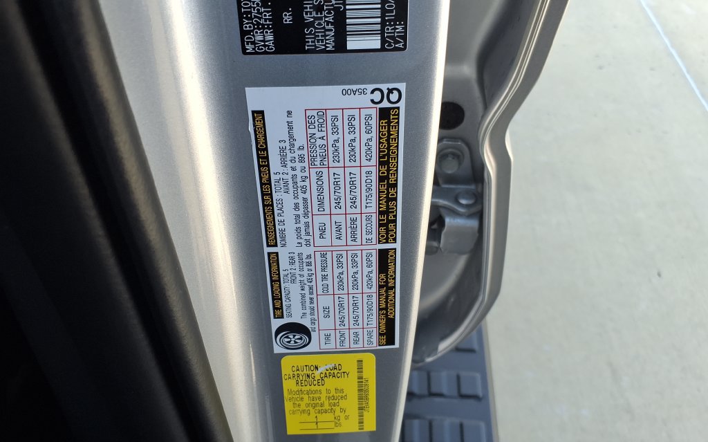 Used 2025 Toyota 4Runner SR5 AWD/4WD image 30