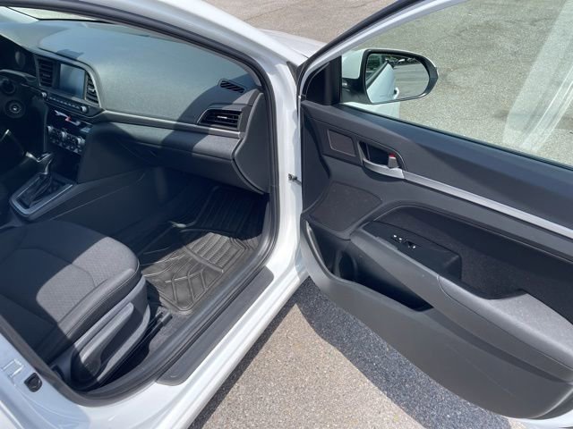 Used 2020 Hyundai Elantra SEL w/ Cargo Package (C1) FWD image 14