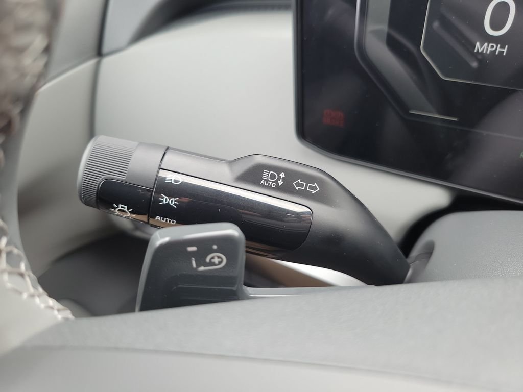 New 2027 Kia EV3 Wind FWD image 28