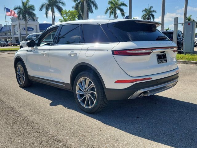 Certified 2023 Lincoln Corsair FWD w/ Equipment Group 101A image 4
