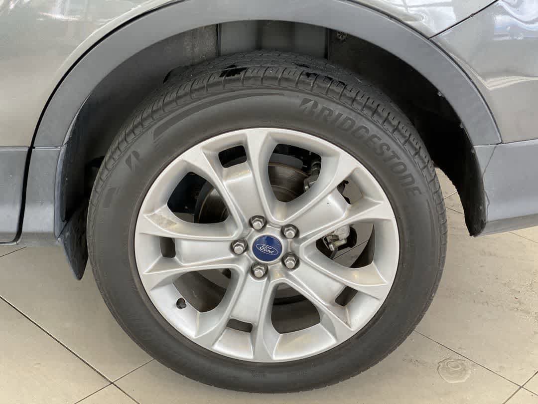 Used 2016 Ford Escape Titanium w/ Equipment Group 301A AWD/4WD image 13
