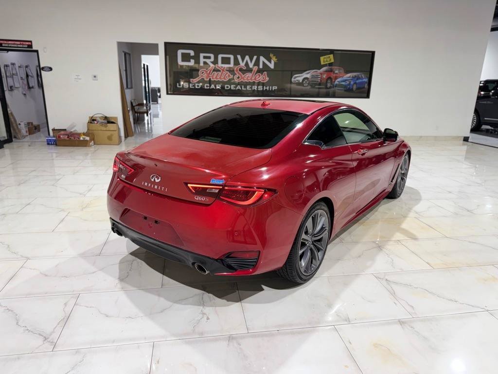 Used 2018 INFINITI Q60 Red Sport 400 w/ Pro Active Package AWD/4WD image 8