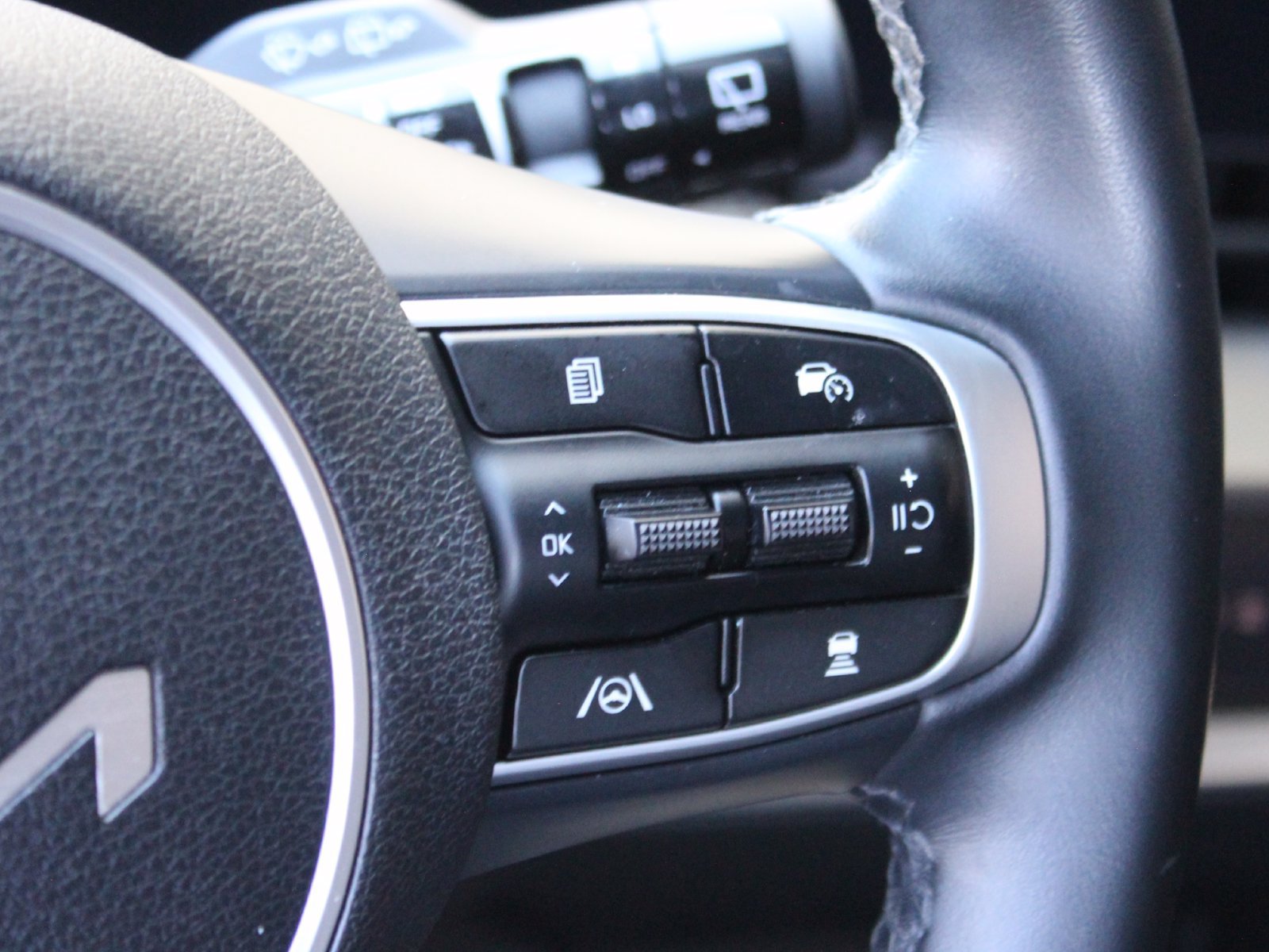 Used 2024 Kia Sportage SX AWD/4WD image 30