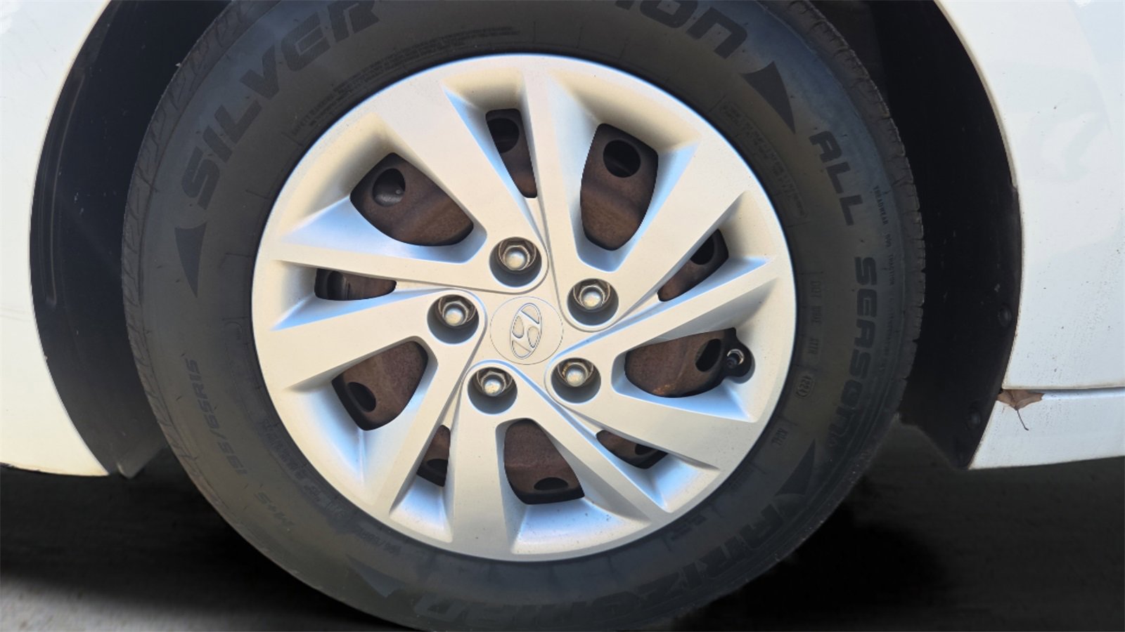 Used 2019 Hyundai Elantra SE w/ Cargo Package image 19