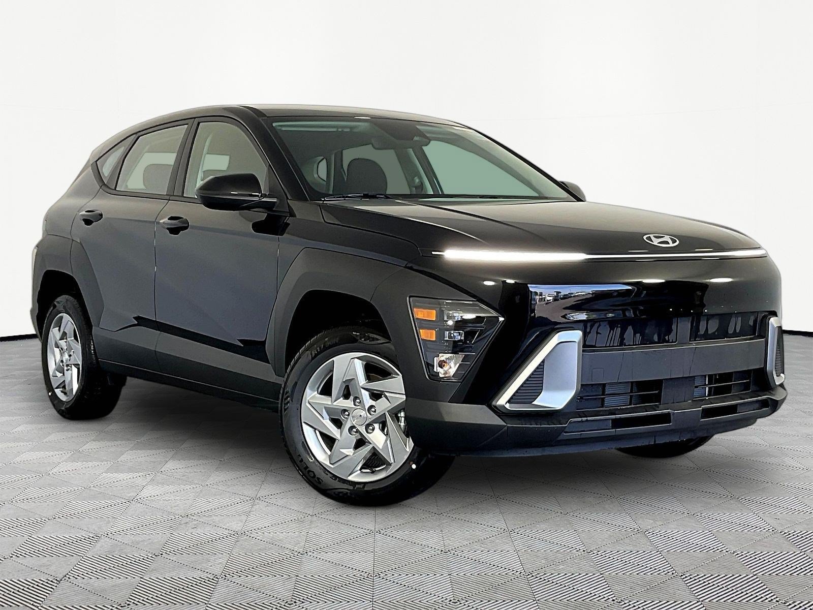 New 2027 Hyundai Kona SE AWD/4WD image 3