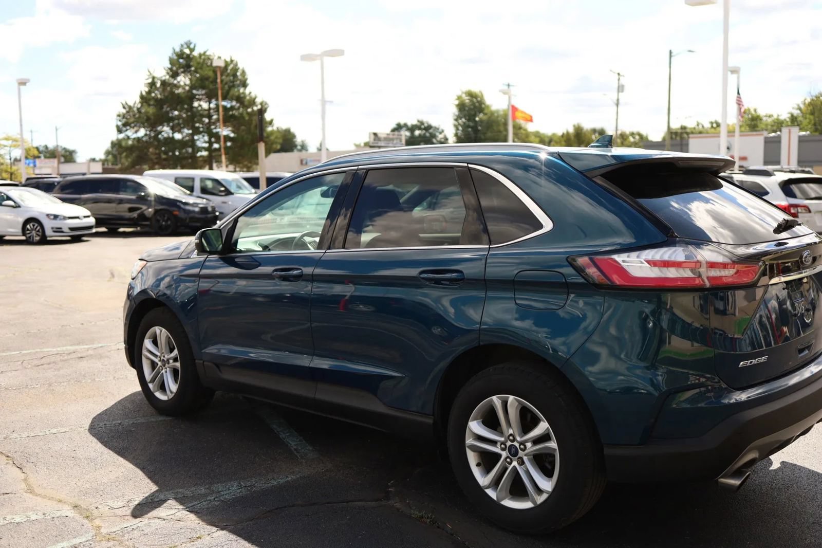 Used 2020 Ford Edge SEL FWD image 8