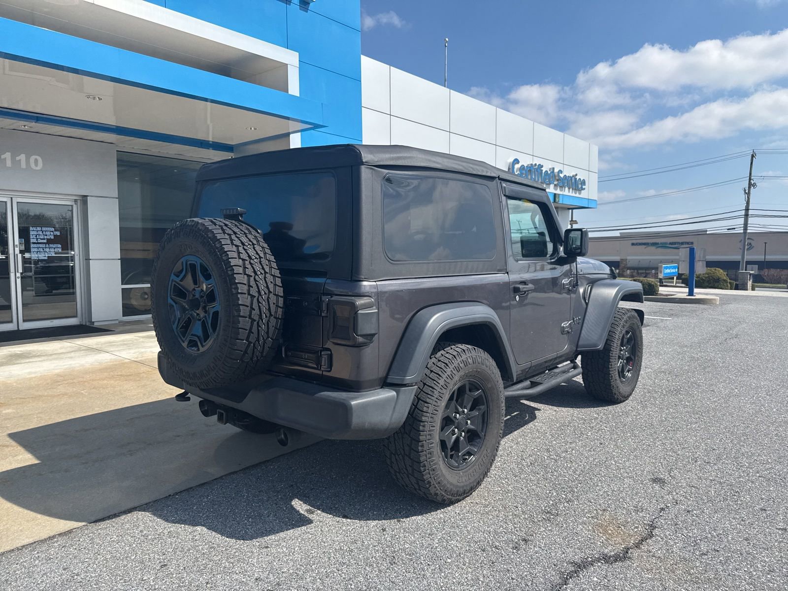 Used 2020 Jeep Wrangler Sport image 6