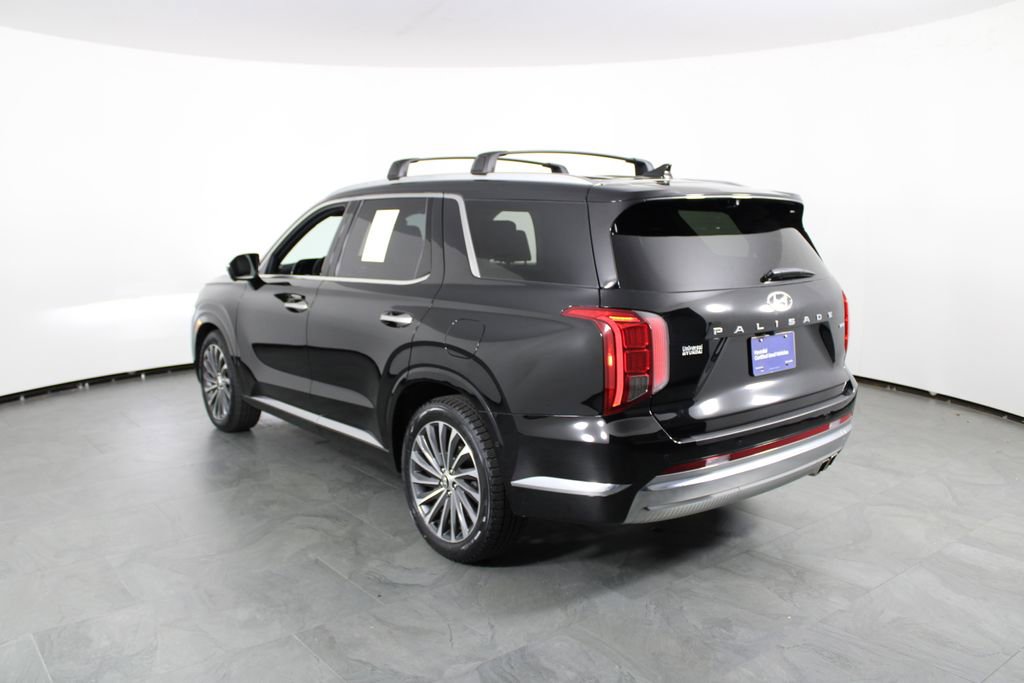 Used 2023 Hyundai Palisade Calligraphy image 4