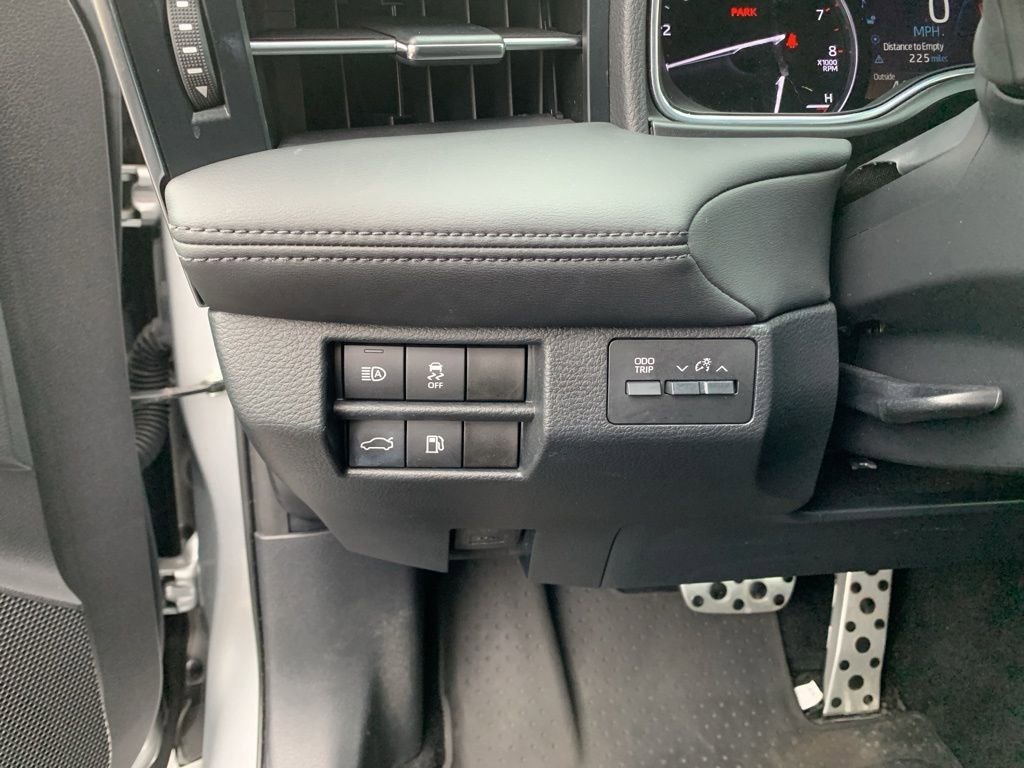 Used 2019 Toyota Avalon XSE image 28