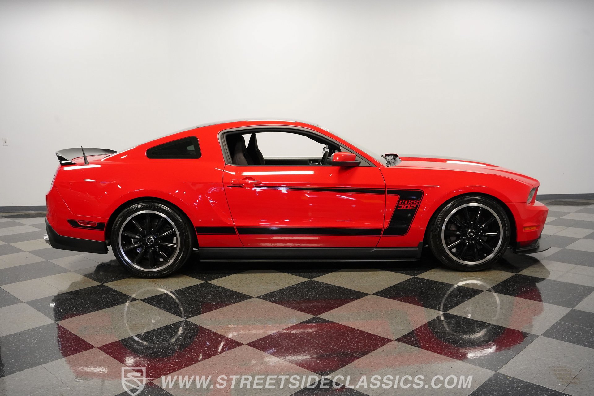 Used 2012 Ford Mustang Boss 302 w/ Boss 302 Accessory Pkg RWD image 15