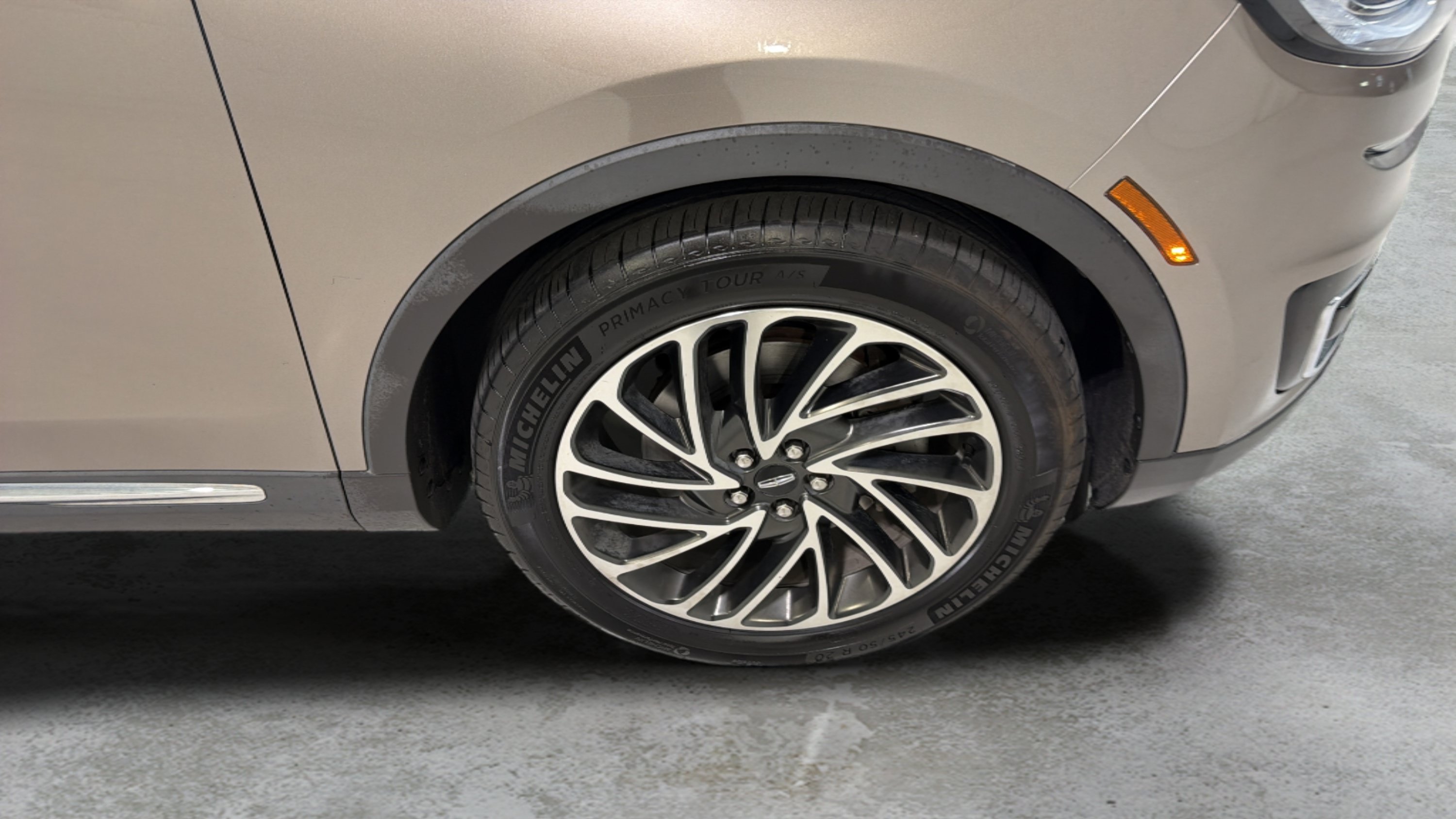Used 2020 Lincoln Nautilus Reserve AWD/4WD image 26