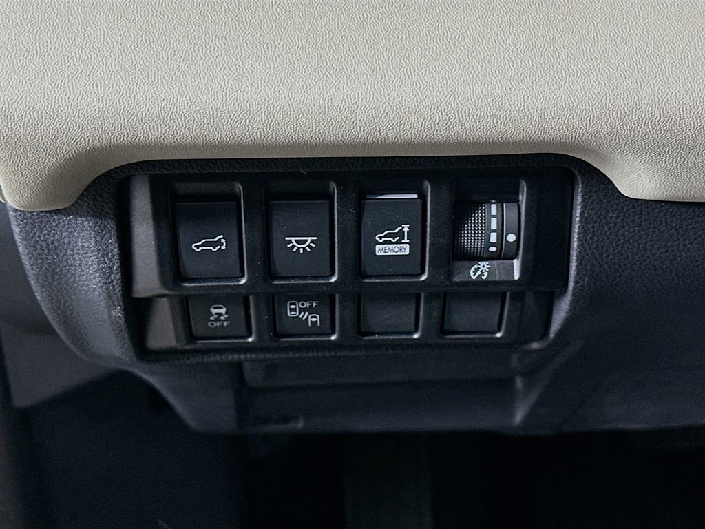 Used 2022 Subaru Ascent Limited w/ Technology Package AWD/4WD image 15