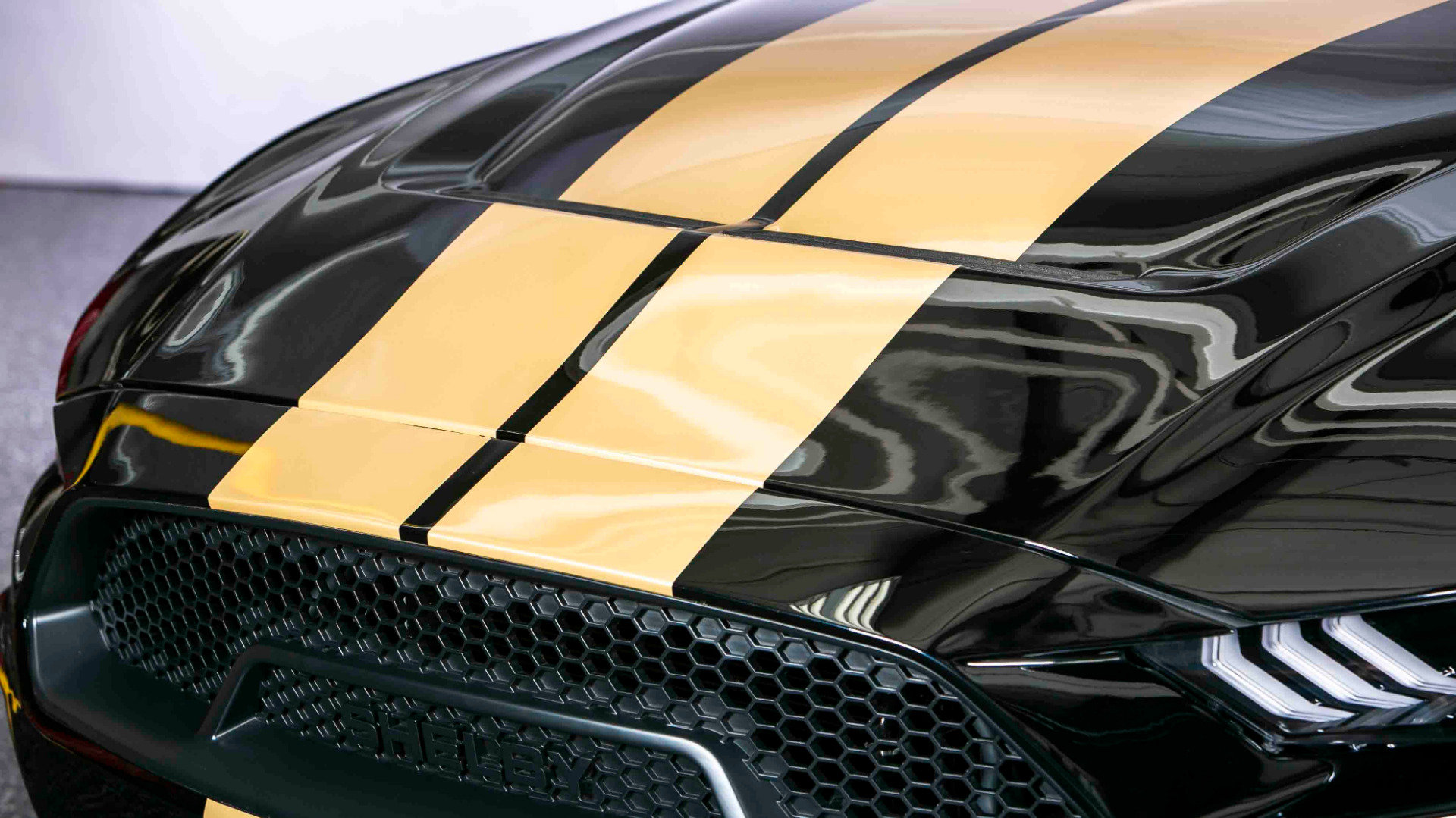 Used 2019 Ford Mustang GT Premium w/ GT Performance Package image 17