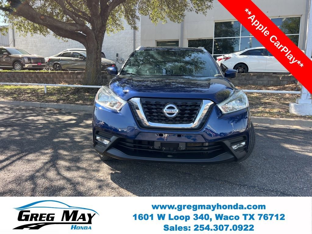 Used 2020 Nissan Kicks SV image 2